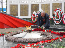 Братские могилы и памятники рассказывают, учат, не дают забыть….