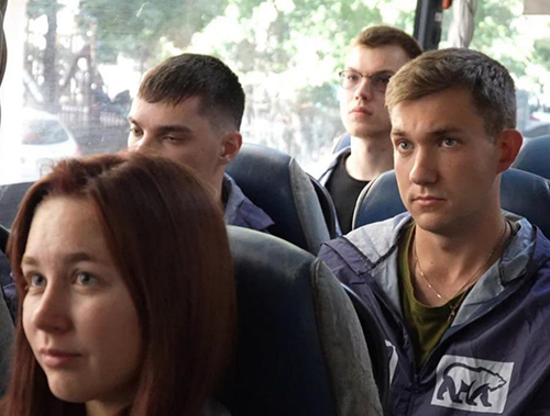 Молодогвардейцы из Лобни отправились в Донецк с гуманитарной миссией
