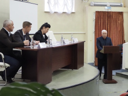 Состав участников общегородского совещания расширяется