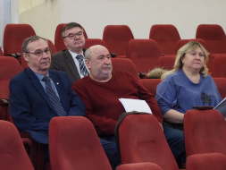 Комиссия по бюджету, финансам и налогам рассмотрела изменения в бюджет