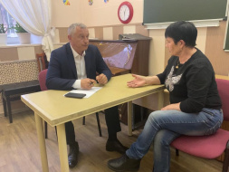 Прием населения провел председатель Совета депутатов 