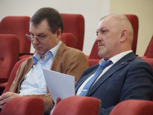 Избирать по пяти многомандатным округам