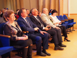 Председатель Совета депутатов А.С. Кузнецов поздравил ветеранов с 77-й годовщиной со Дня Великой Победы