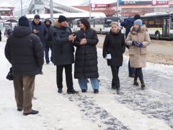 Пешком по улице Ленина