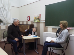 Молодежный парламент осваивает азбуку работы депутата