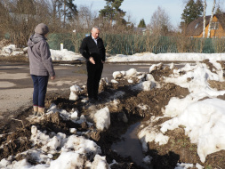 Депутат выехал на место, чтобы увидеть проблемы своими глазами
