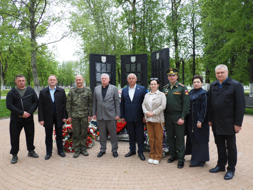 Депутаты побывали в Кантемировской дивизии