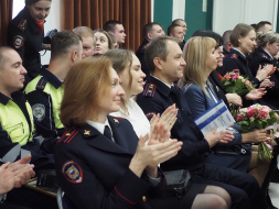 Лобненские полицейские сегодня принимали поздравления 