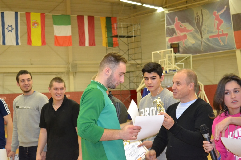 Дворовый турнир по мини-футболу