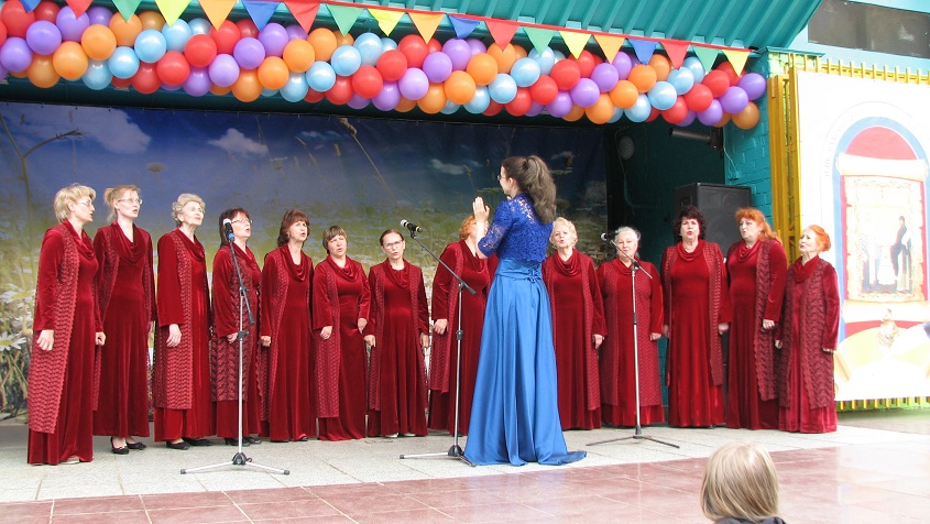 Выступление творческих коллективов