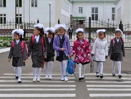 Сотрудники Лобненской Госавтоинспекции напоминают как обезопасить детей по дороге в школу