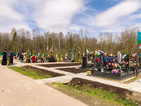 В Лобне расширят дорогу к Луговскому кладбищу В Лобне расширят дорогу к Луговскому кладбищу