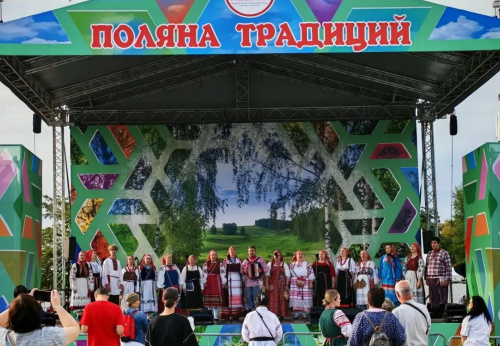 Лобненский ансамбль «Тынды-Рынды» представил регион на масштабном фестивале славянского искусства «Русское поле»